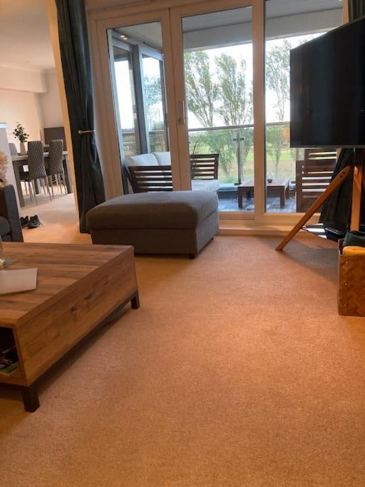 Beautiful 2 Bedroom Flat Overlooking Golf Course Carnoustie Exterior foto